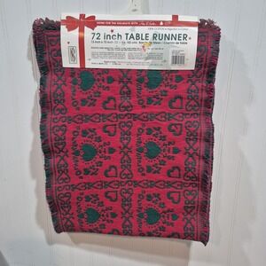 VTG Park B Smith 72 " Table Runner Lots Of Hearts Red/Green Christmas Cottage